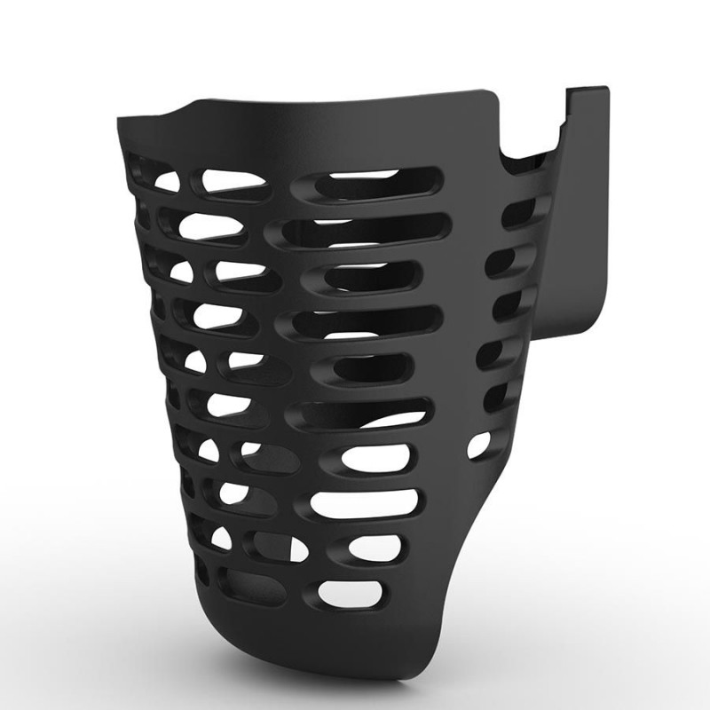 Ett svart ingångsskydd (Blocker) monterat på en Goodnature A24 kolsyrefälla som blir ett extra skydd.